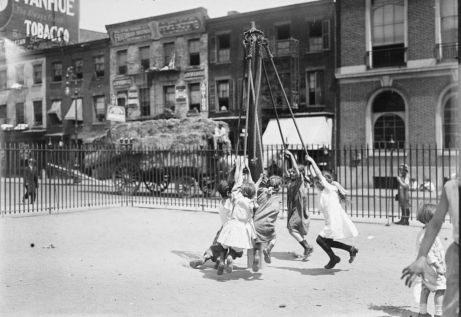 playgroundphoto.jpg